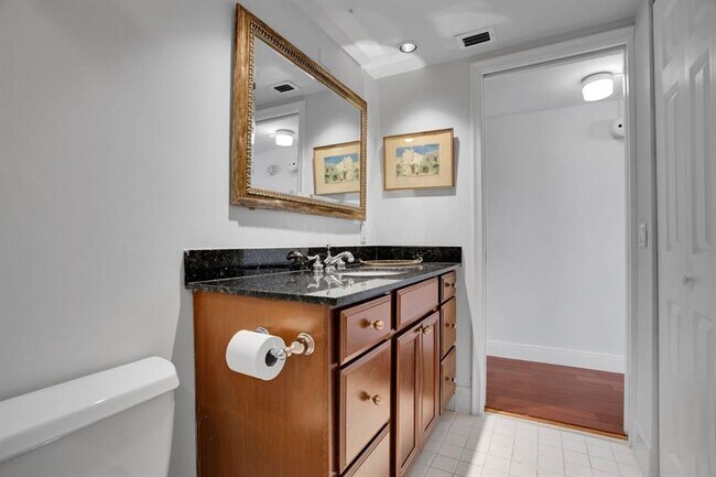 Building Photo - 2002 Granada Dr