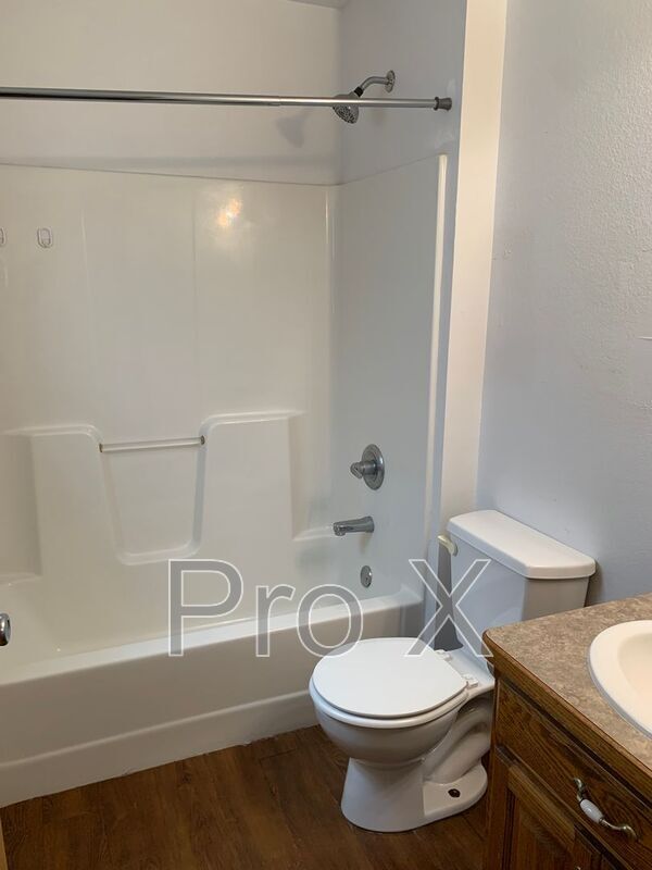 Building Photo - 4569 E Zora St