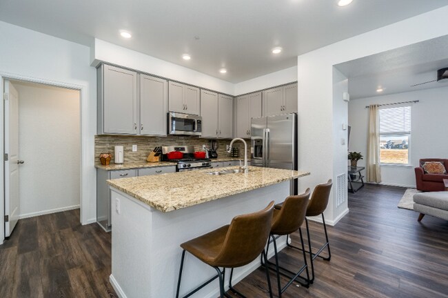 Building Photo - 444 Tigercat Wy