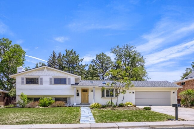 Building Photo - South Boulder Stunner | Fully Remodeled 4BD Retreat with Incredible Backyard - Available August 1!