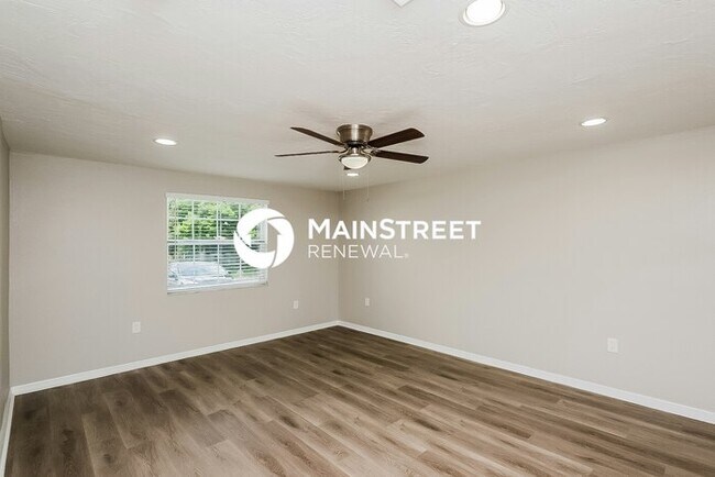 Building Photo - 3 Bedroom Pet-Friendly Home in NEW PORT RICHEY, FL with Main Street Renewal