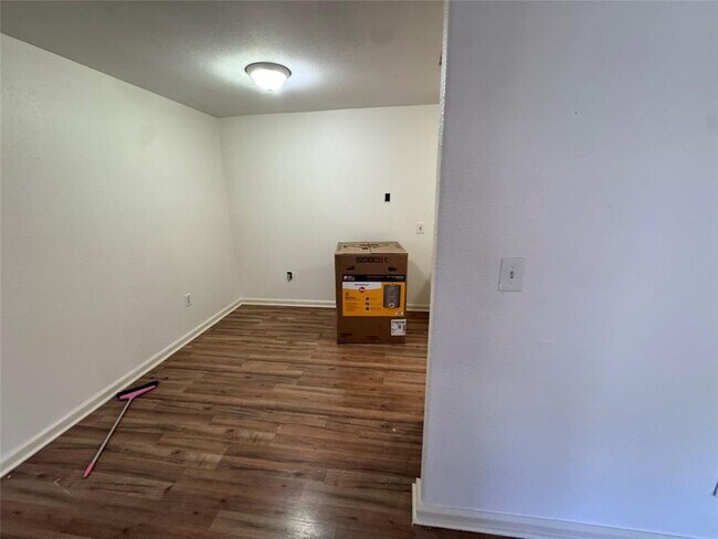 Building Photo - 8207 Sam Rayburn Dr