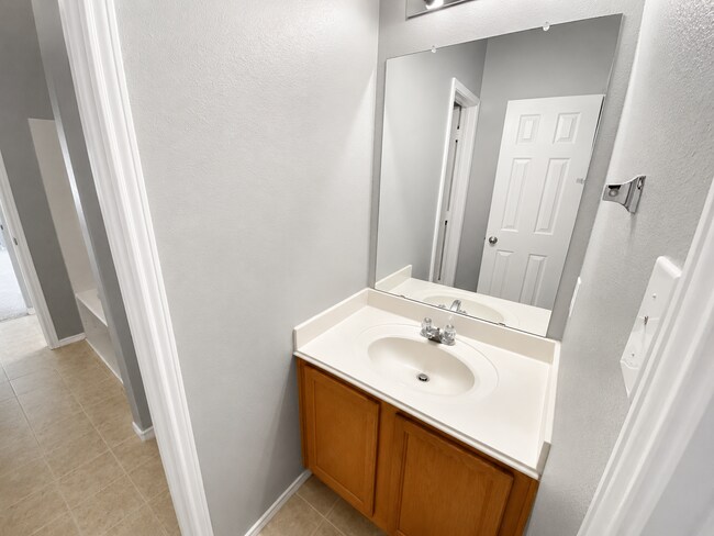 Building Photo - 10420 Devin Ln