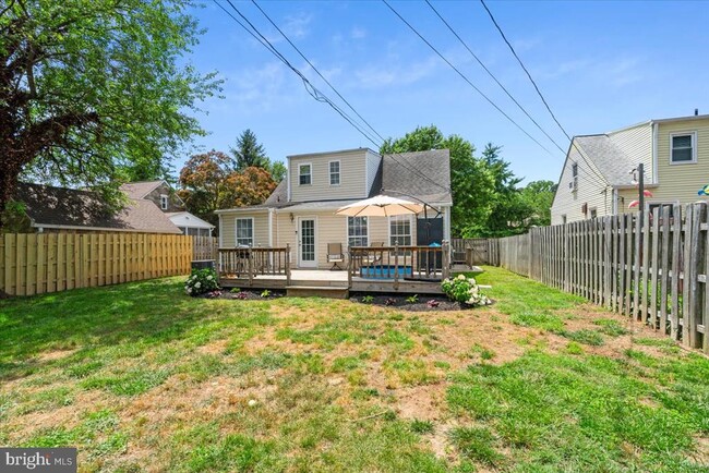 Building Photo - 2819 Summerfield Rd