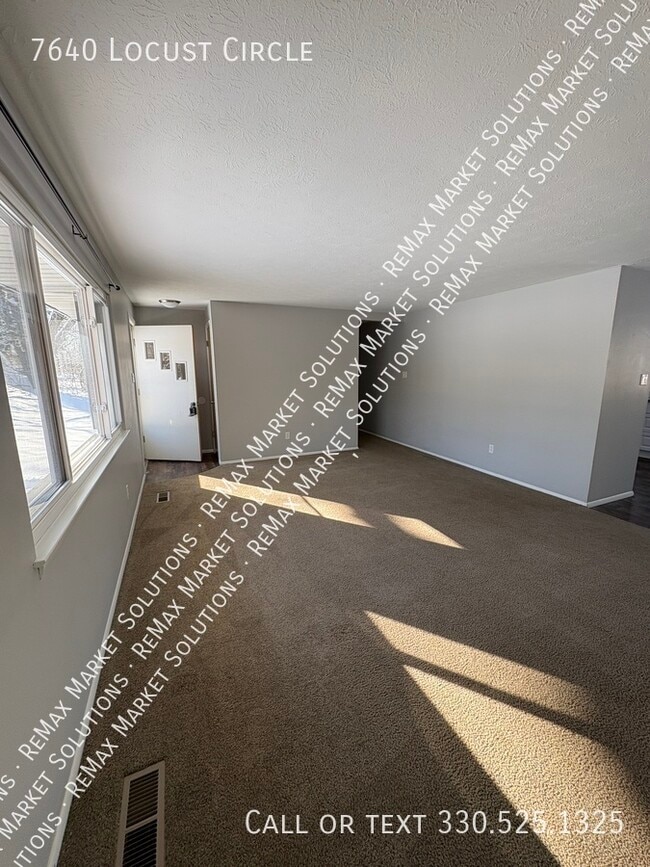 Building Photo - 7640 Locust Cir