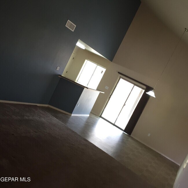 Building Photo - 14268 Ranier Point Dr