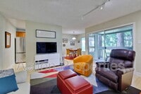 Building Photo - 505 Cypress Point Dr