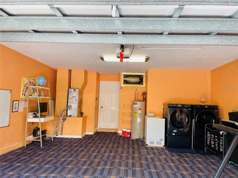 Building Photo - 11842 Whisper Creek Dr