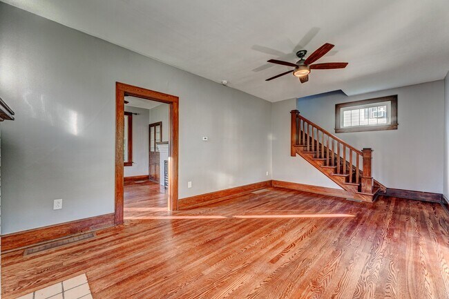 Building Photo - 58 Levels Rd