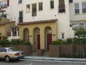 Building Photo - Dublin Ranch THE VILLAS  2 bed/2.5 bath roomy with two patios! Month to month terms OK