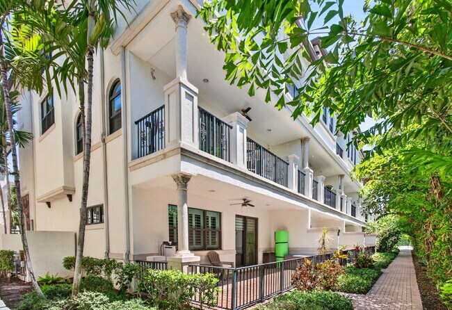 Building Photo - 622 Windward Cir S