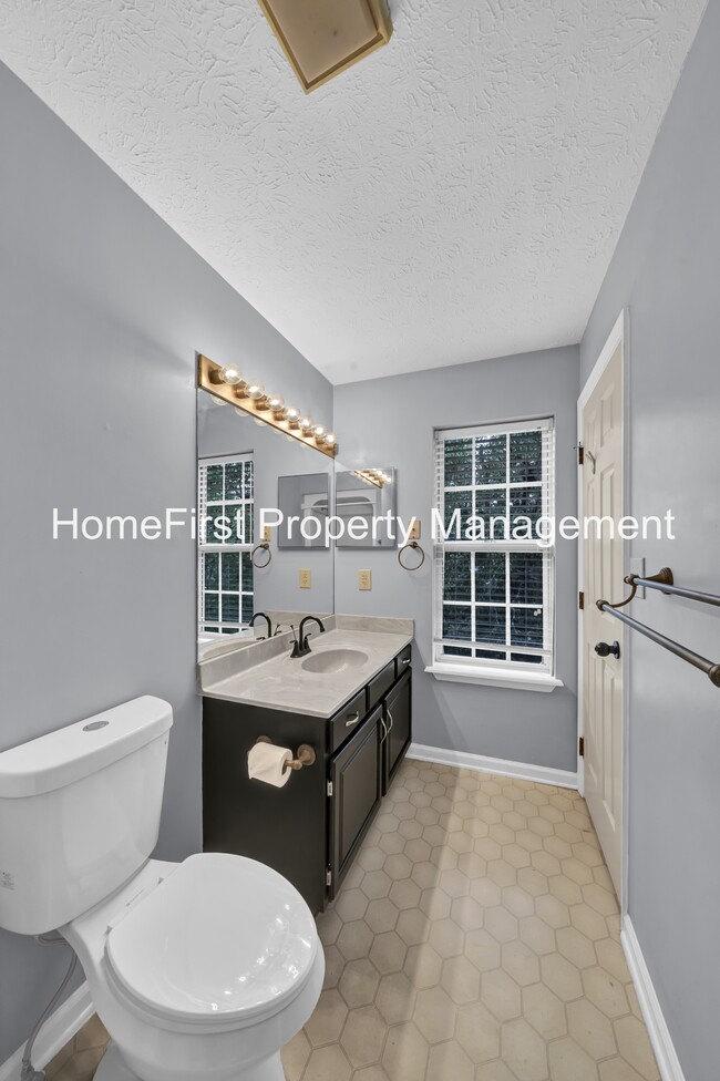 Building Photo - 420 Windfield Pl