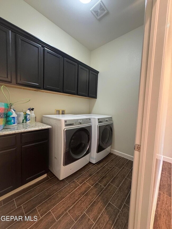 Building Photo - 7726 Enchanted Ridge Dr