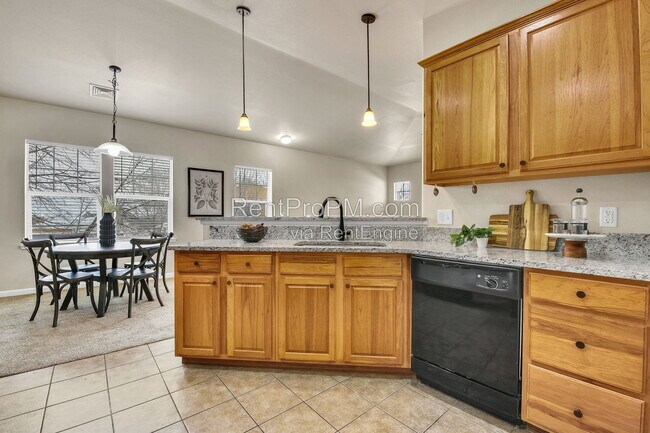 Building Photo - 2514 Owens Ave