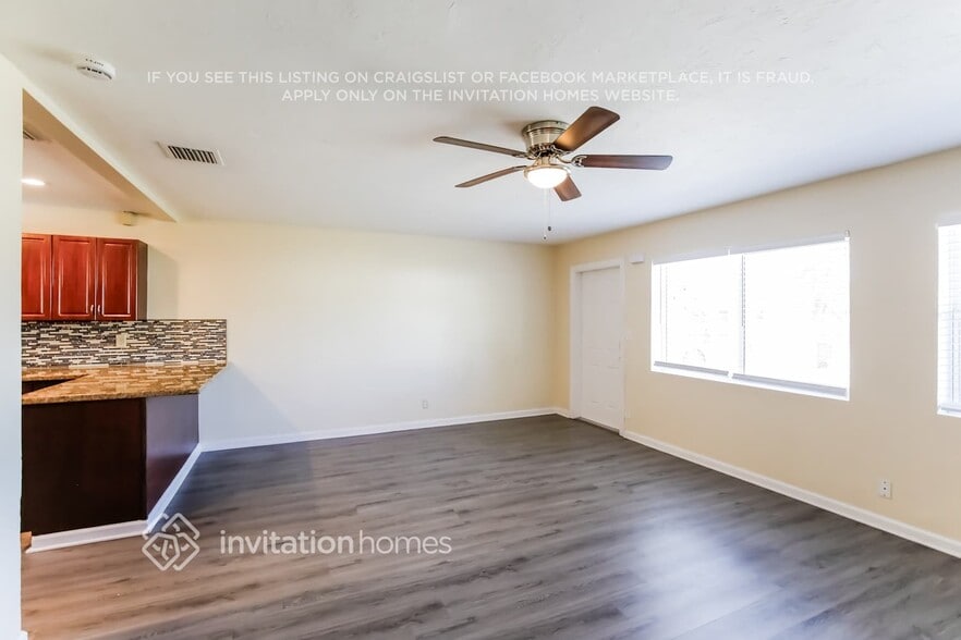 Building Photo - 3780 SW 16th Pl