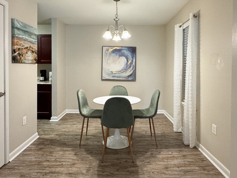 Building Photo - Bridgeway Apartments II