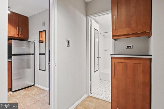 Building Photo - 801 N Pitt St