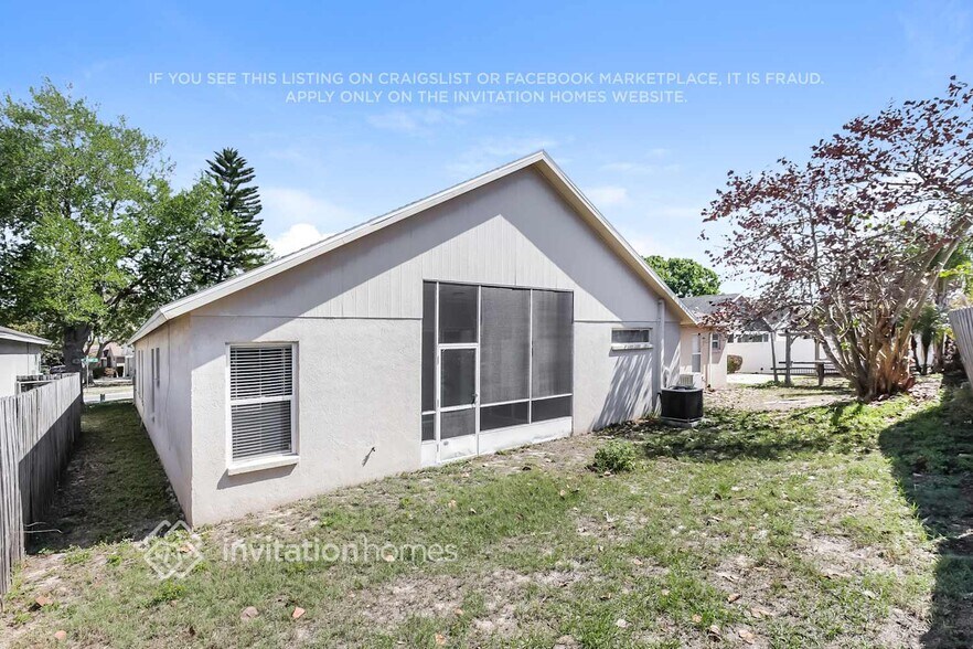 Building Photo - 407 Sand Ridge Dr