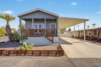 Building Photo - 654 E Ranch Rd