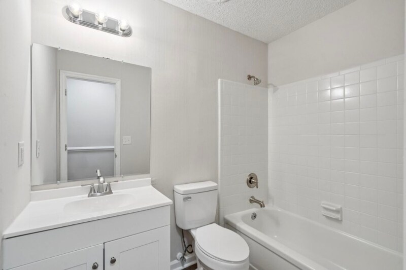 Building Photo - 103 Peake Ln