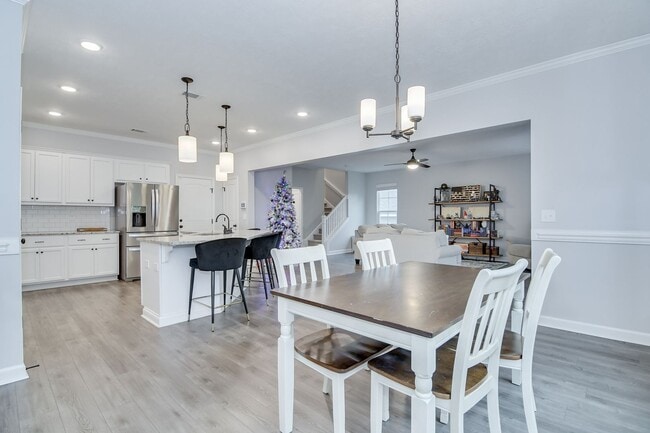 Building Photo - Haynes Station - 4 Bedroom 2.5 Bath