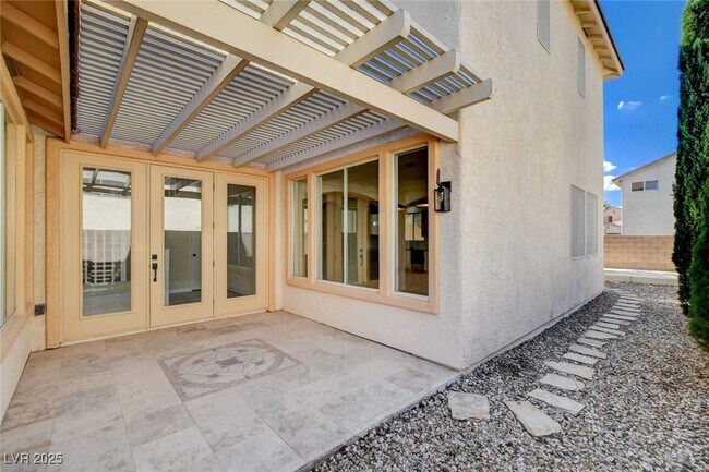Building Photo - 177 Rocky Star St