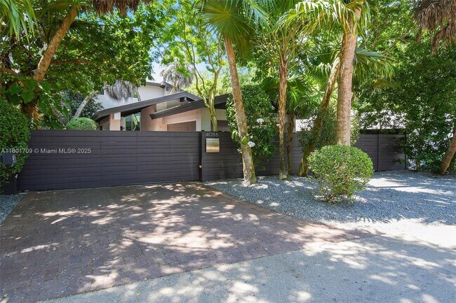 Building Photo - 4086 El Prado Blvd
