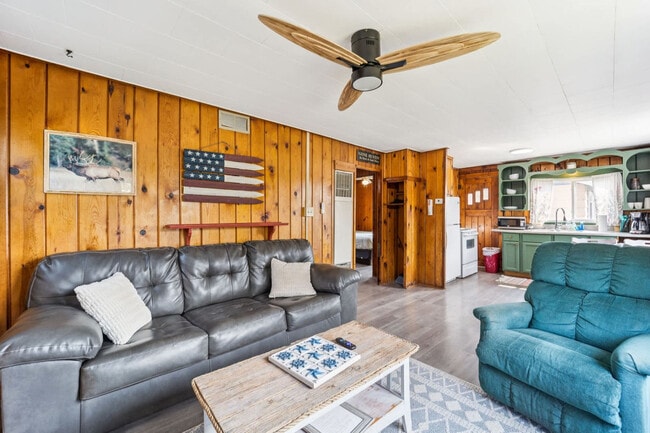 Building Photo - 7474 US-23