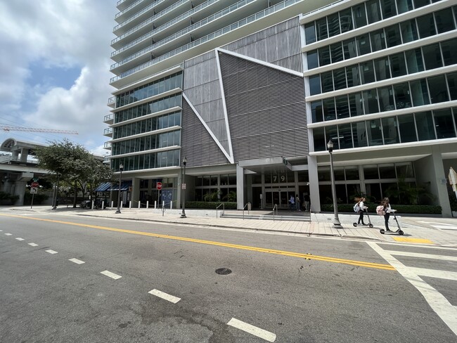 Building Photo - 79 SW 12th St