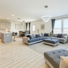 Building Photo - 242 Zuma Dr