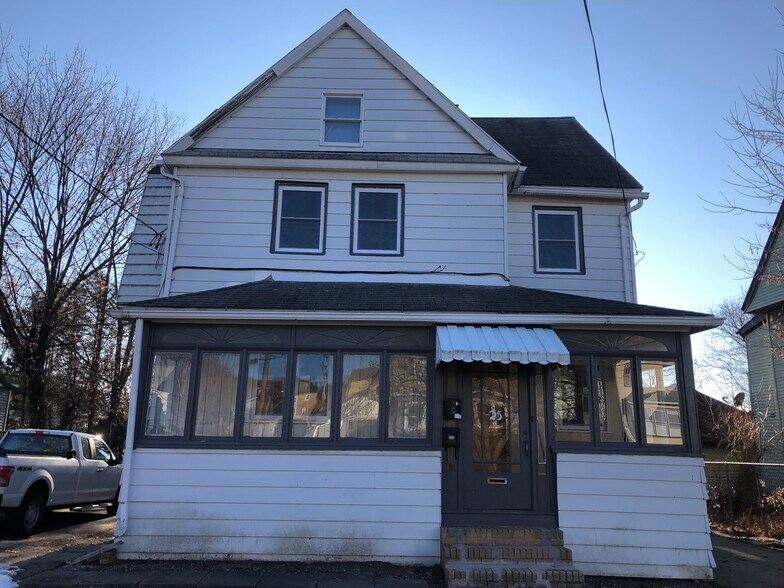 Primary Photo - 25 Downs Ave