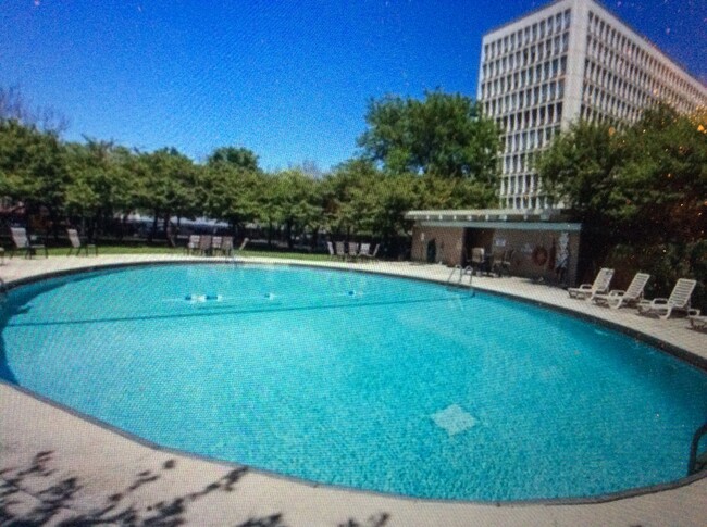 Refreshing Outdoor Pool - 1400 E 55th Pl