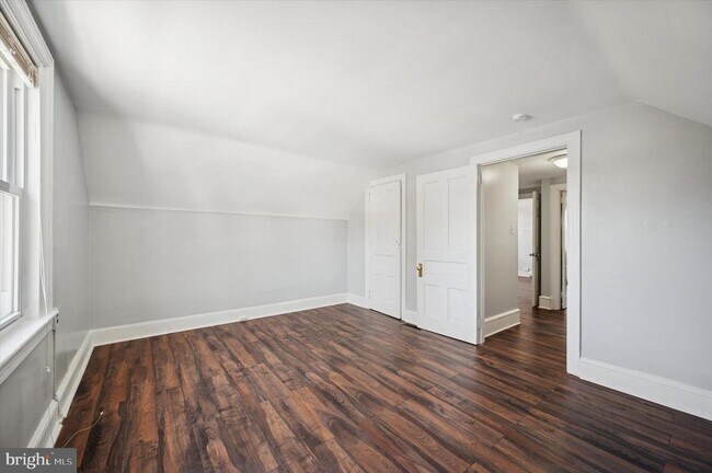 Building Photo - 1609 Upland Ave