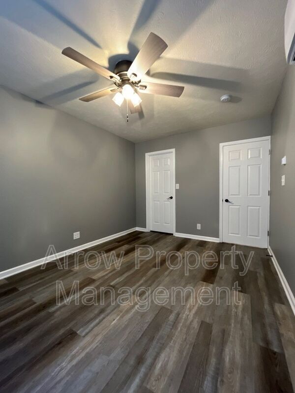 Building Photo - 1730 G St