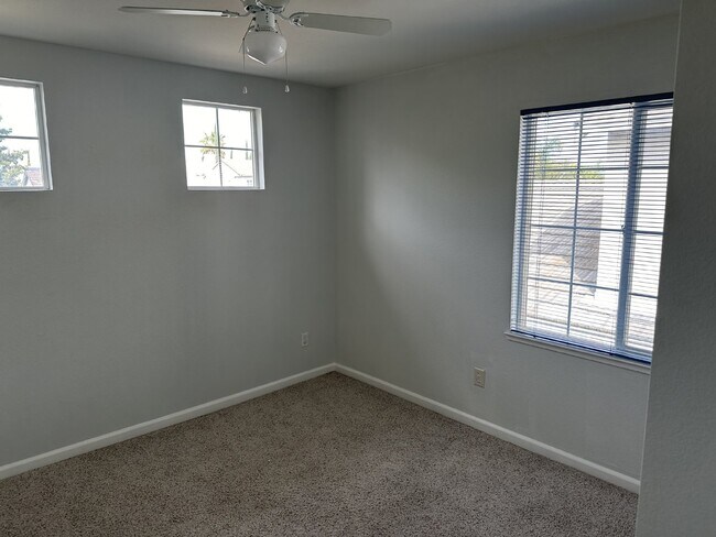 Building Photo - Beautiful 4 Bed/3 Bath Tracy Home with Pool and Fresh Paint