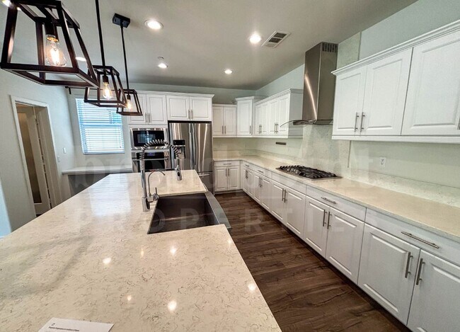Building Photo - 35759 Garrano Ln