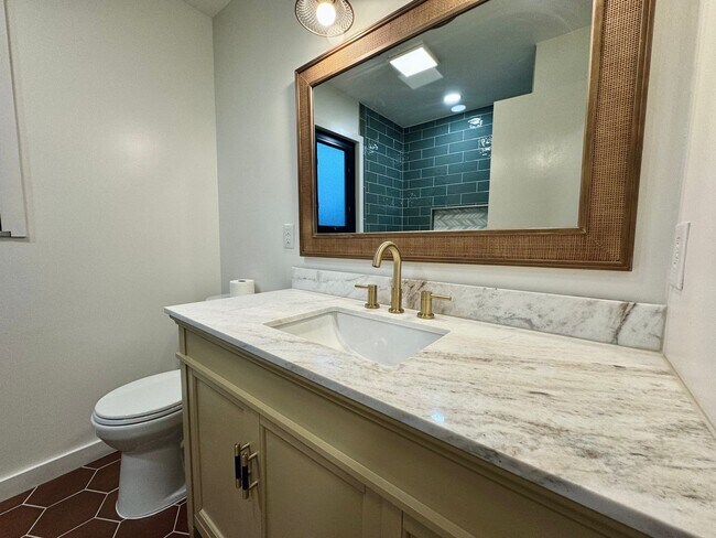 Building Photo - Beautifully Renovated Carmel Home!