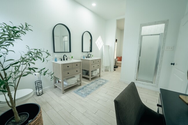 Building Photo - 1502 White Tail Ln