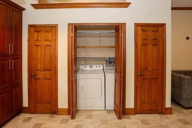 Building Photo - 3602 Jones Mill Rd