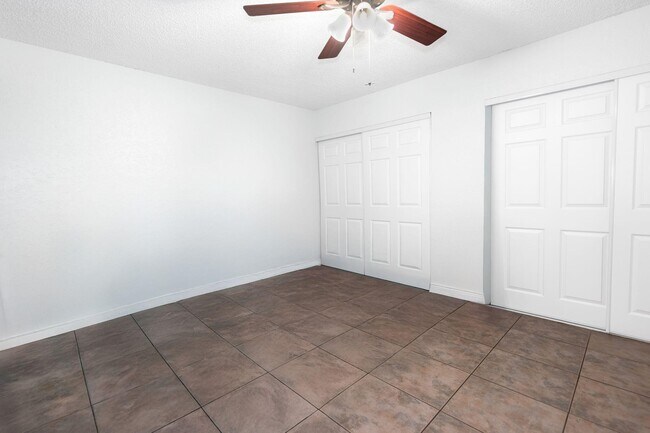 Building Photo - 3504 Waterview Cir