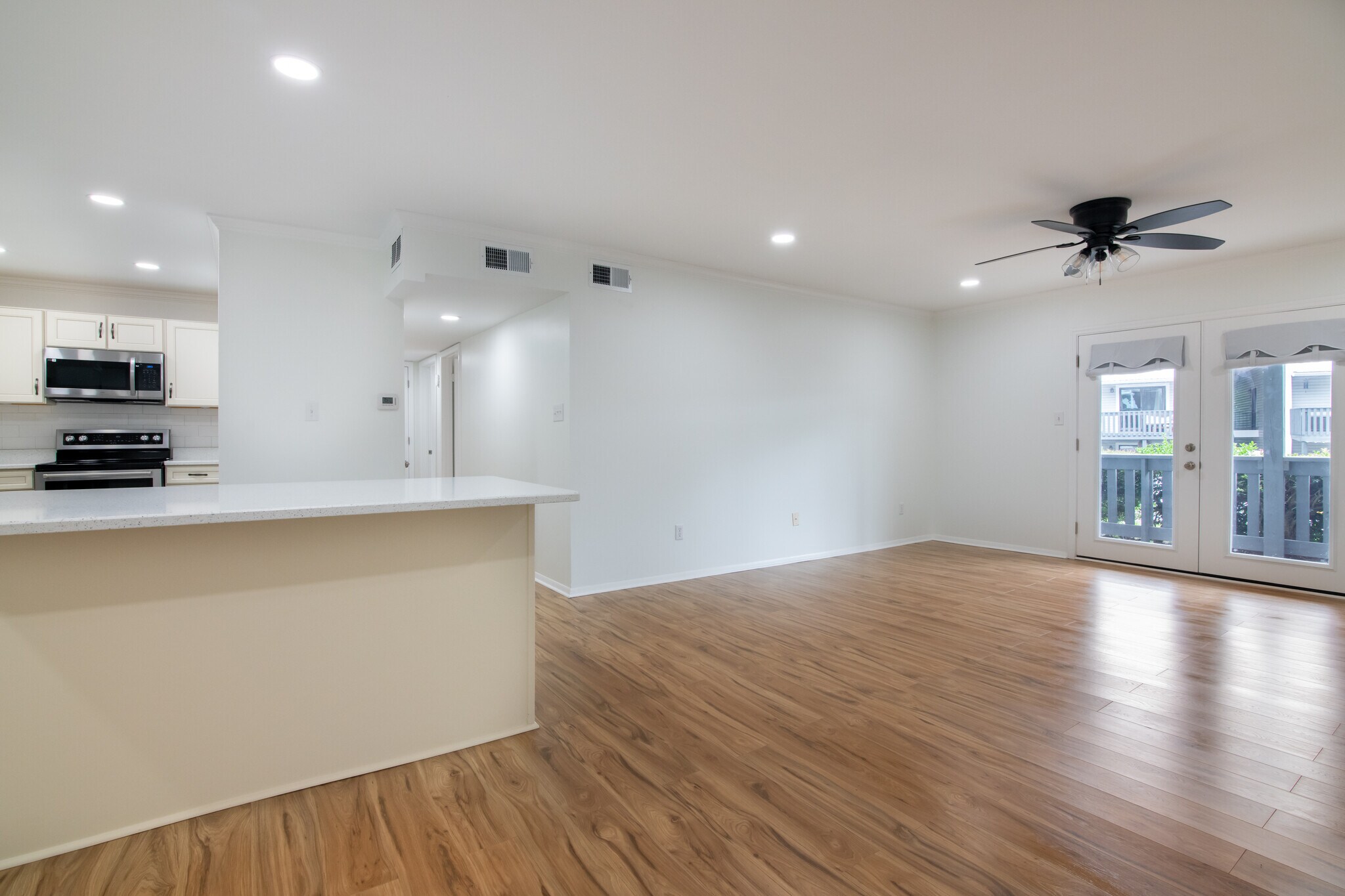 Building Photo - 500 Woodland Dr