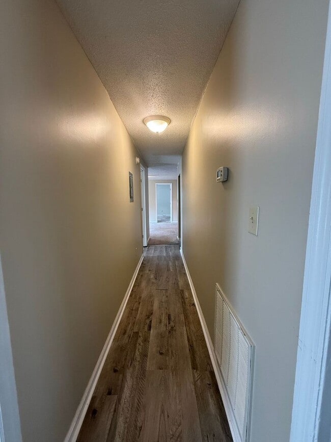 Building Photo - Three Bedroom two Bath home located in South West Area