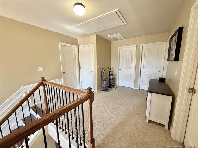 Building Photo - 642 Regimental Dr