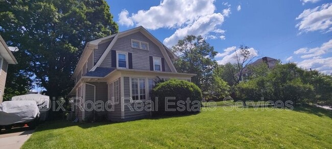 Building Photo - 107 Edgewood Ave