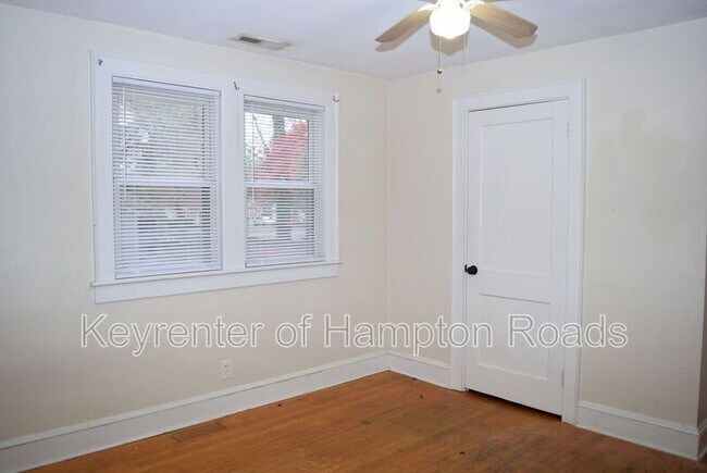 Building Photo - 1303 Tallwood St