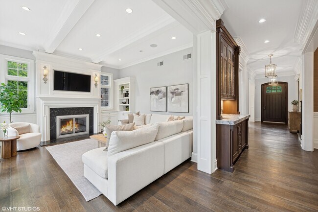 Building Photo - 159 Abingdon Ave