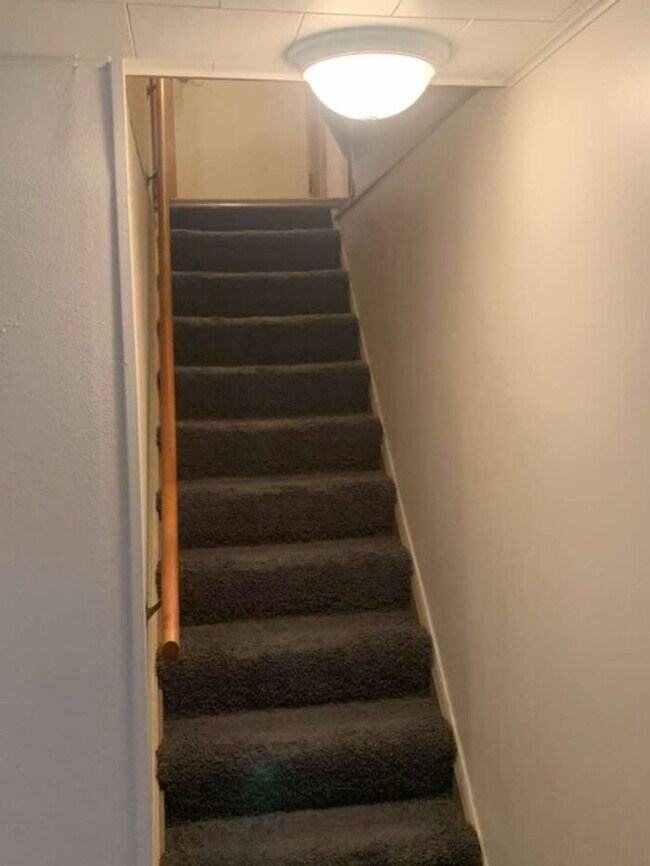 Building Photo - $2,200 | 3 Bedroom, 3 Bathroom House | Pet Friendly* | Available for August 1st, 2026 Move In!