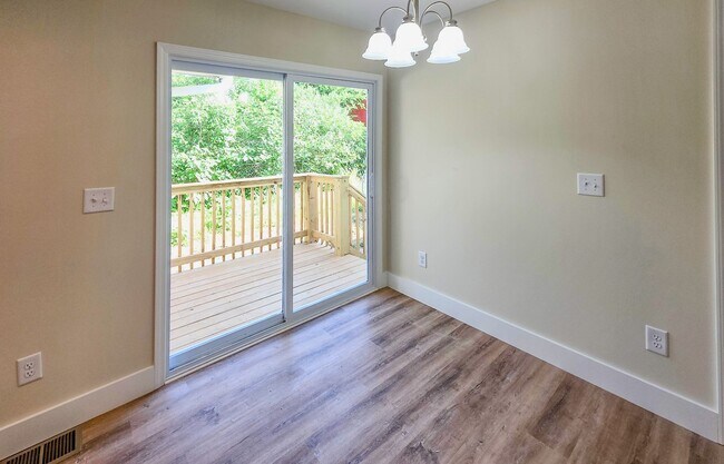 Building Photo - Knoxville 37921 - Brand New 3 Bedroom, 2 Full Bath Duplex Unit near downtown and Western Avenue -...