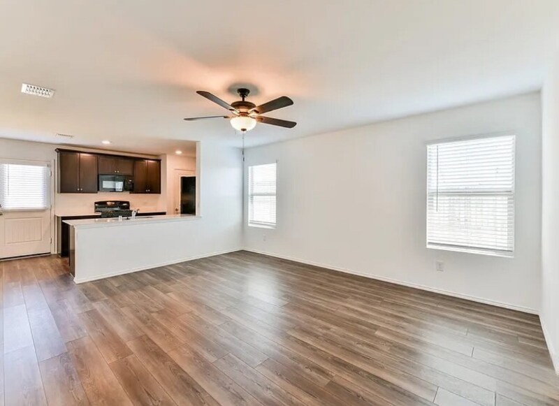 Building Photo - 14314 Desert Rain Trl