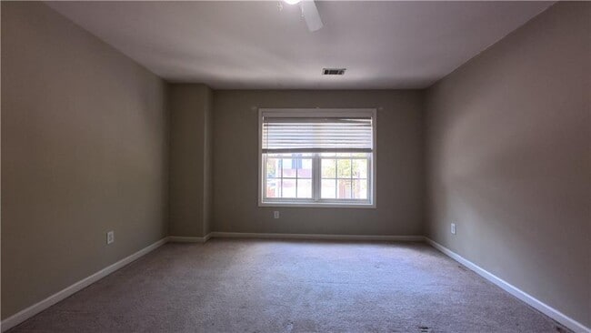 Building Photo - 2398 Meadow Falls Ln